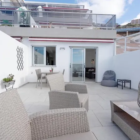 公寓 Luxurious With Large Terrace And Sea Views *
