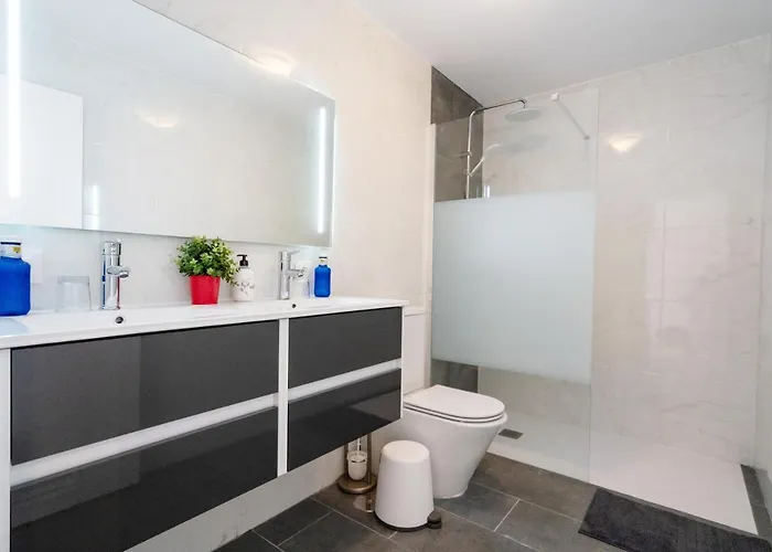 Lejlighed Luxurious With Large Terrace And Sea Views *