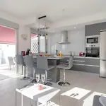 Luxurious With Large Terrace And Sea Views Apartamento
