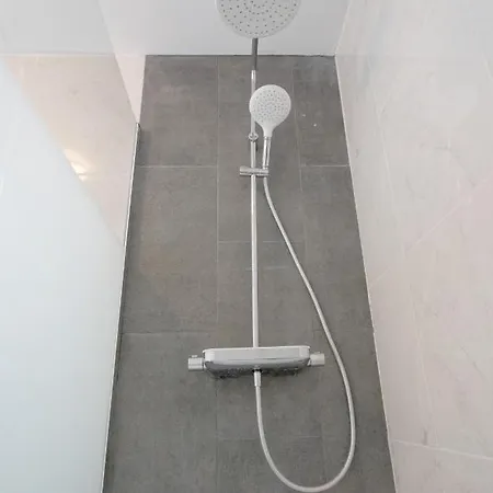 Luxurious With Large Terrace And Sea Views *